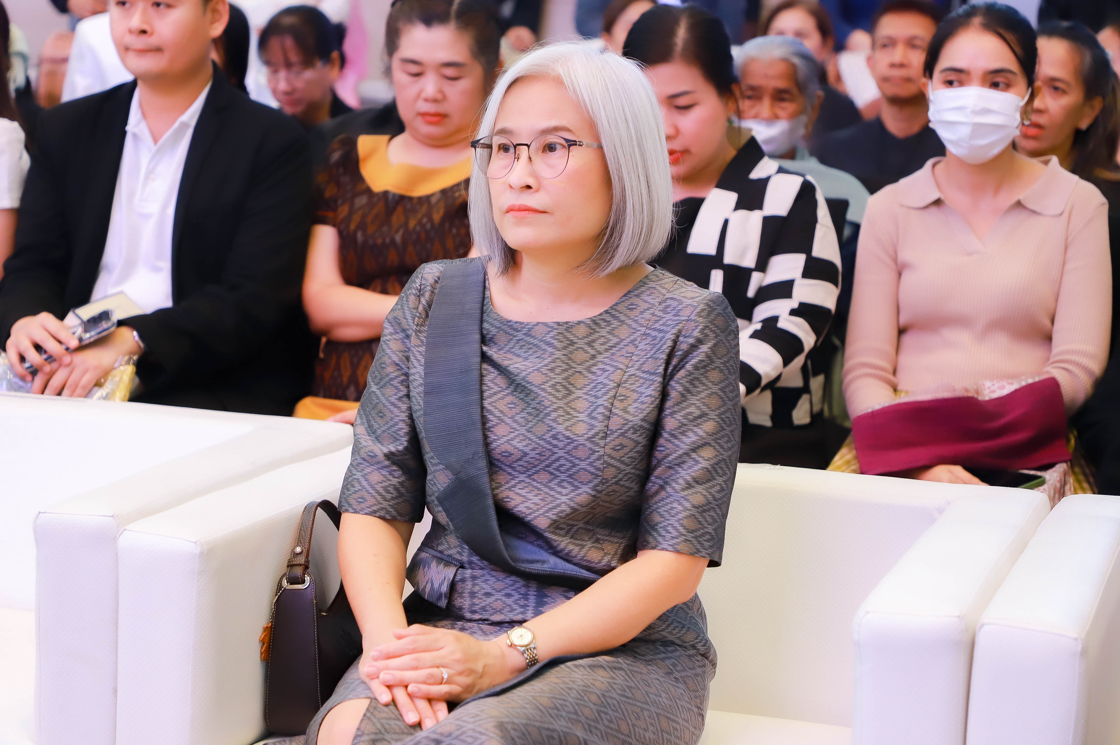 title - ผู้ตรวจราชการ ส.ป.ก. ร่วมพิธีเปิดงานหม่อนไหมสัญจร ณ กรุงเทพมหานครและจังหวัดนนทบุรี ครั้งที่ 3